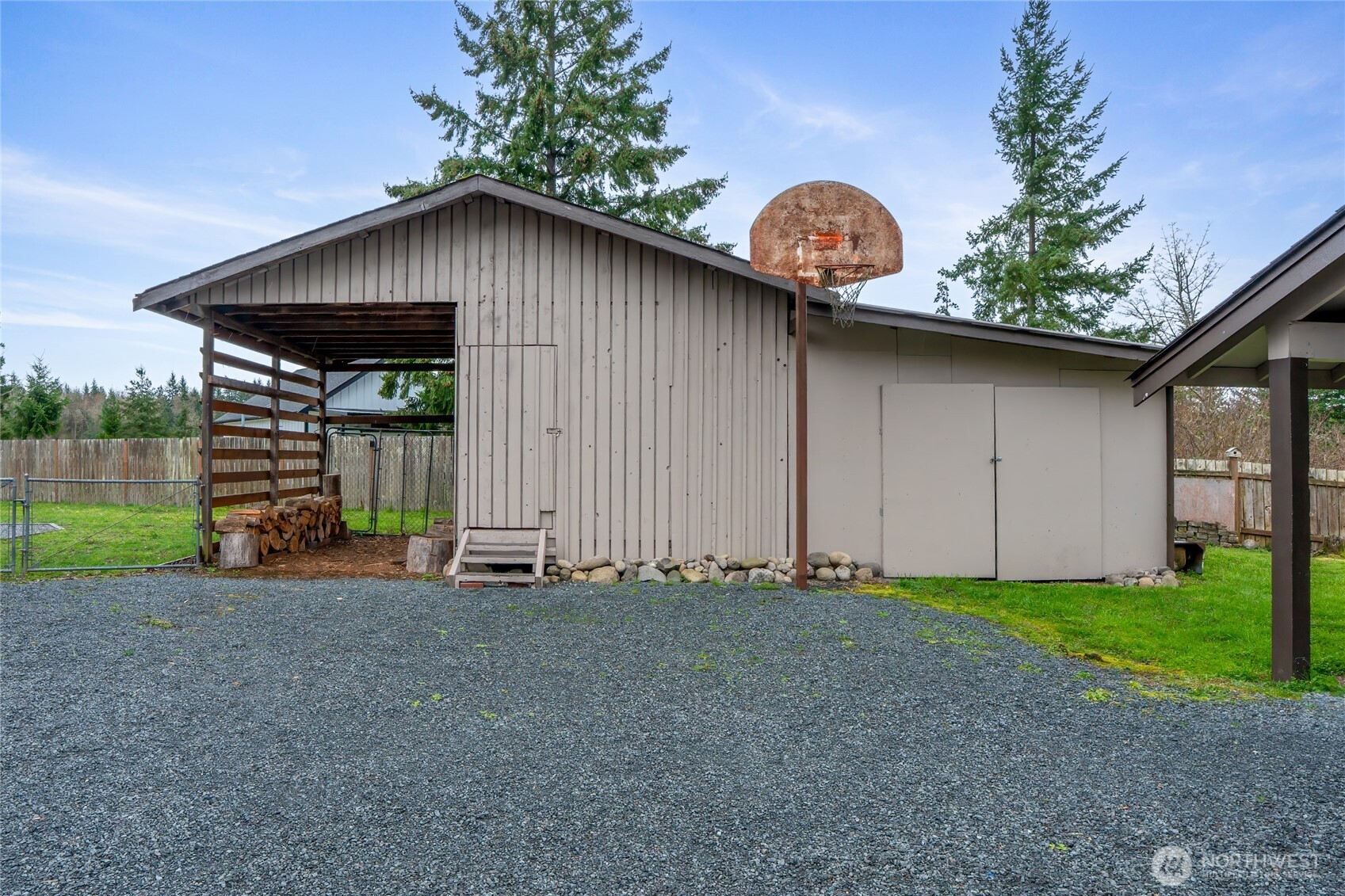 6408 366th Street Ct E , Eatonville, WA 98328