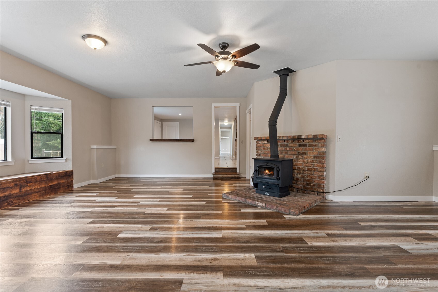 6408 366th Street Ct E , Eatonville, WA 98328