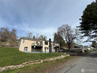 649 5th Avenue N, Okanogan, WA 98840 - Photo 2
