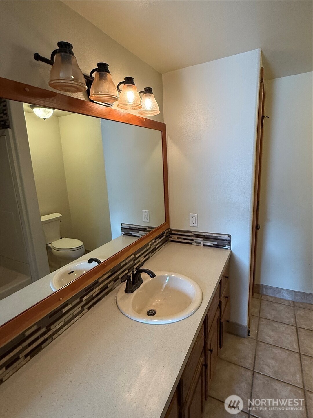 649 5th Avenue N, Okanogan, WA 98840