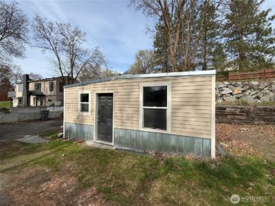 649 5th Avenue N, Okanogan, WA 98840 - Photo 38
