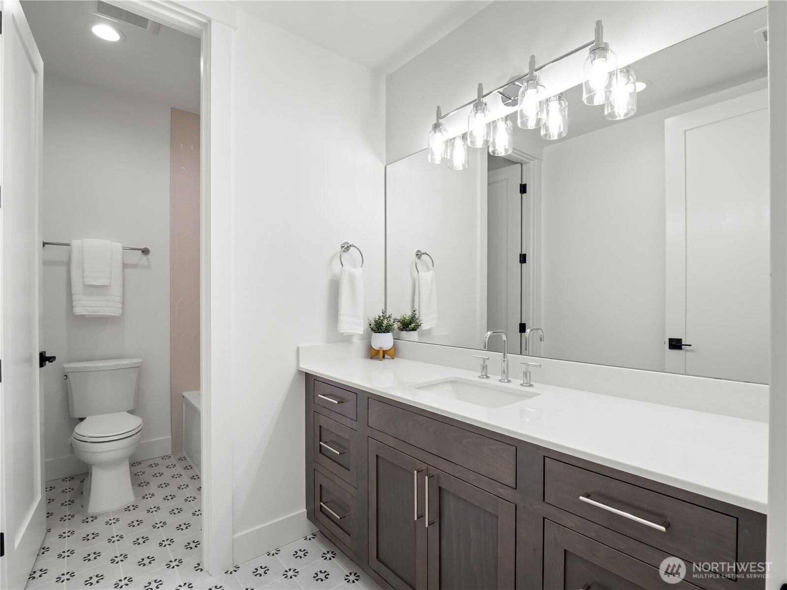15419 NE 106th Street , Redmond, WA 98052