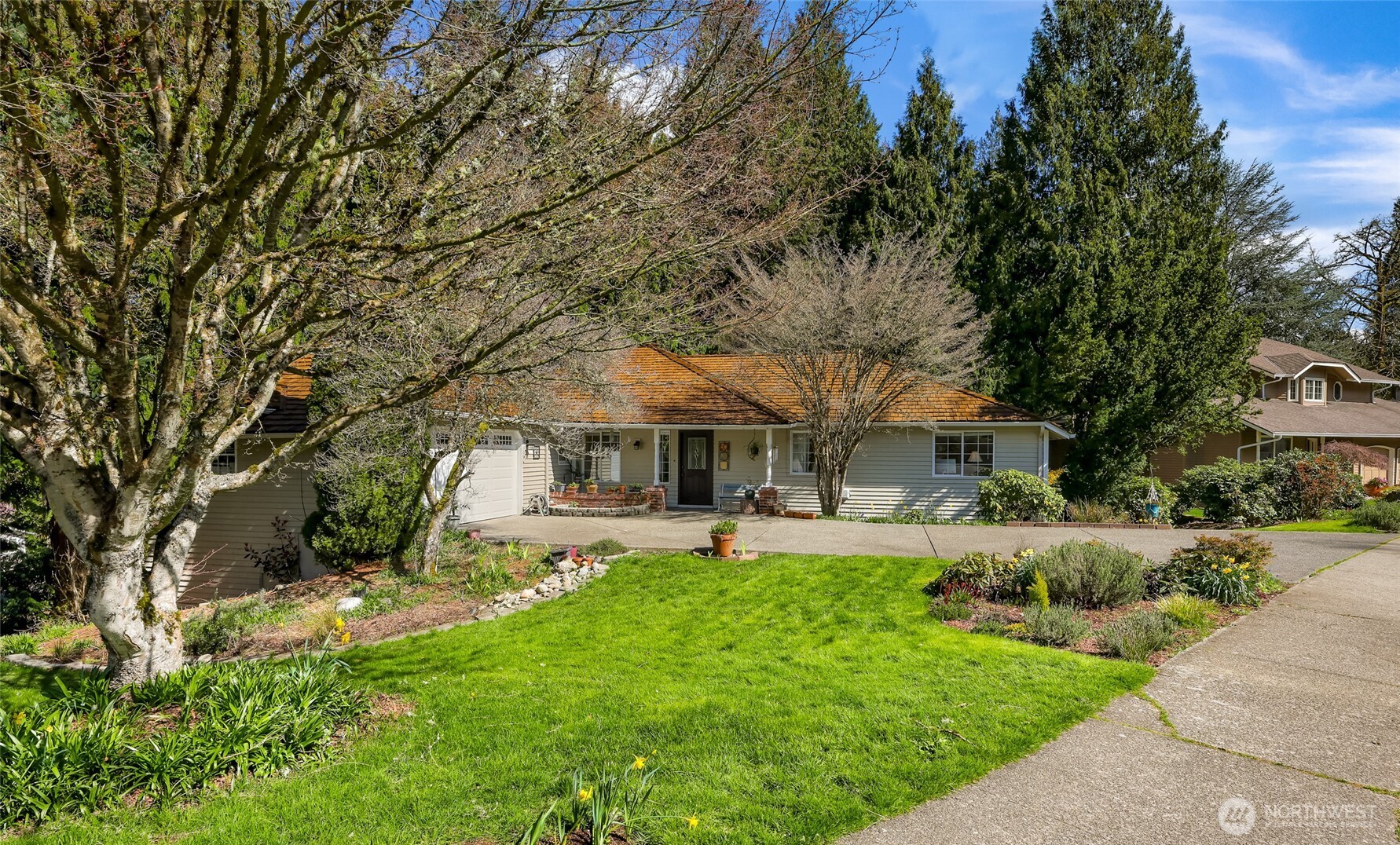 20714 NE 43rd Street , Sammamish, WA 98074
