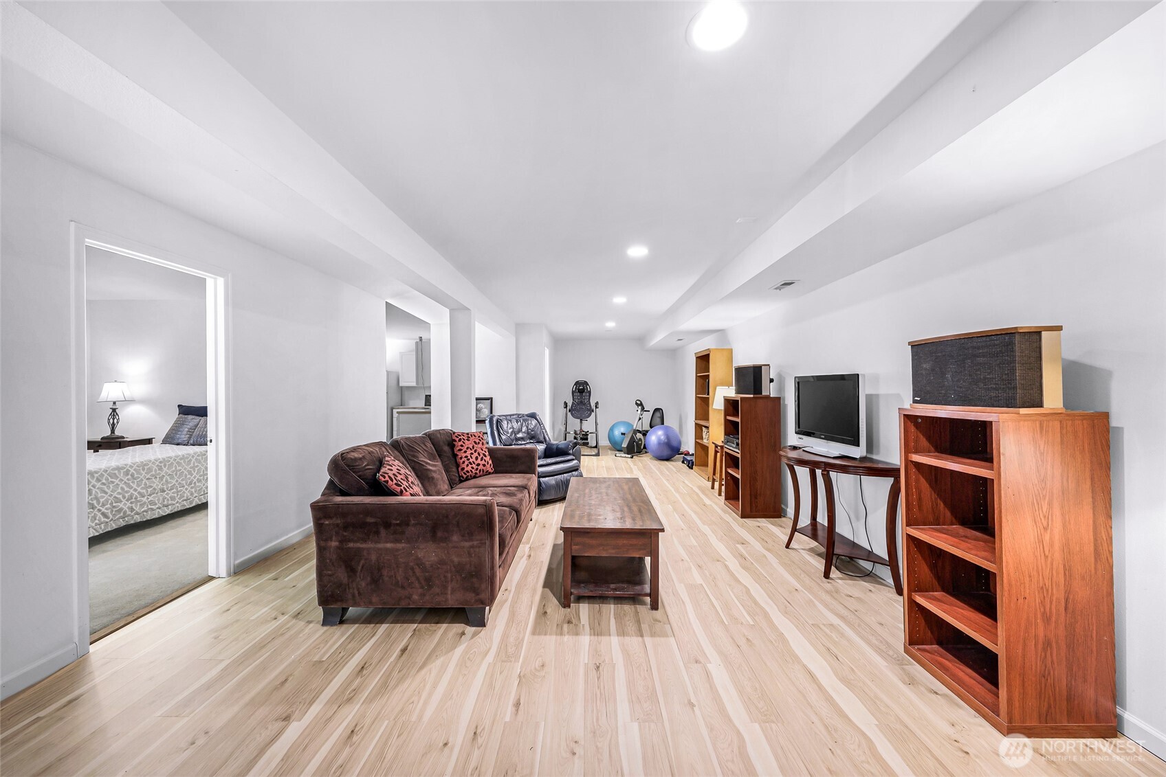 20714 NE 43rd Street , Sammamish, WA 98074