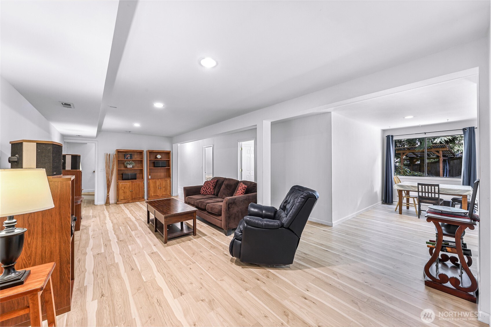 20714 NE 43rd Street , Sammamish, WA 98074