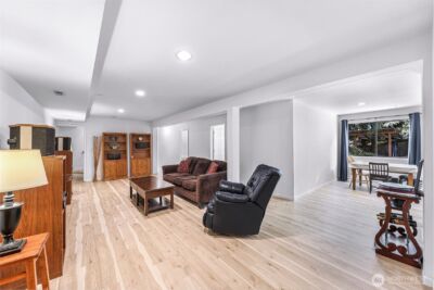 20714 NE 43rd Street , Sammamish, WA 98074 - Photo 25