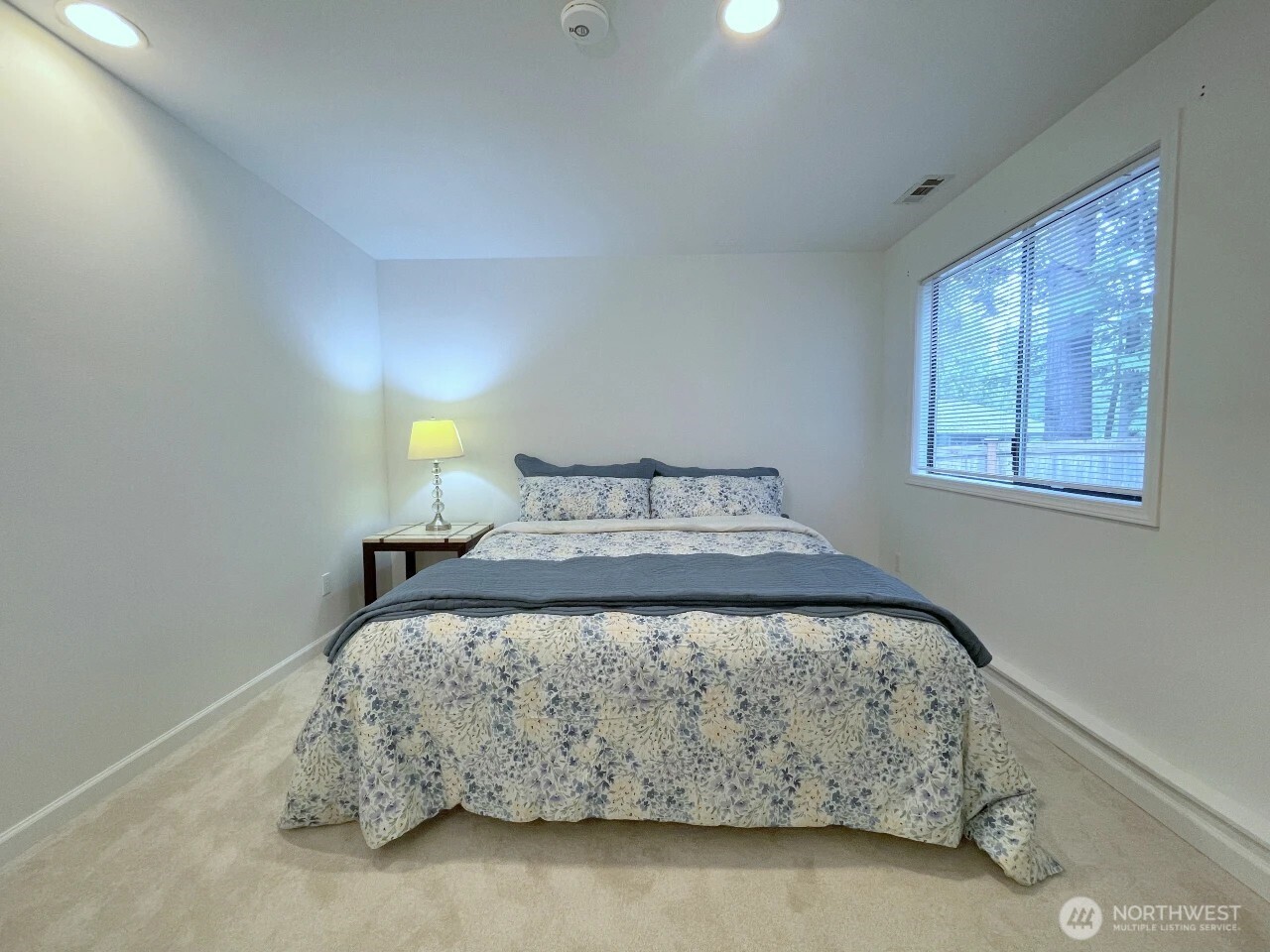 20714 NE 43rd Street , Sammamish, WA 98074