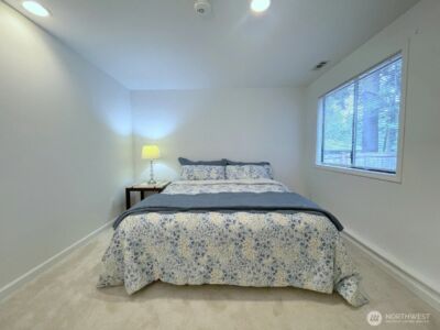 20714 NE 43rd Street , Sammamish, WA 98074 - Photo 28