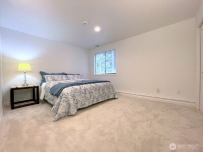 20714 NE 43rd Street , Sammamish, WA 98074 - Photo 29