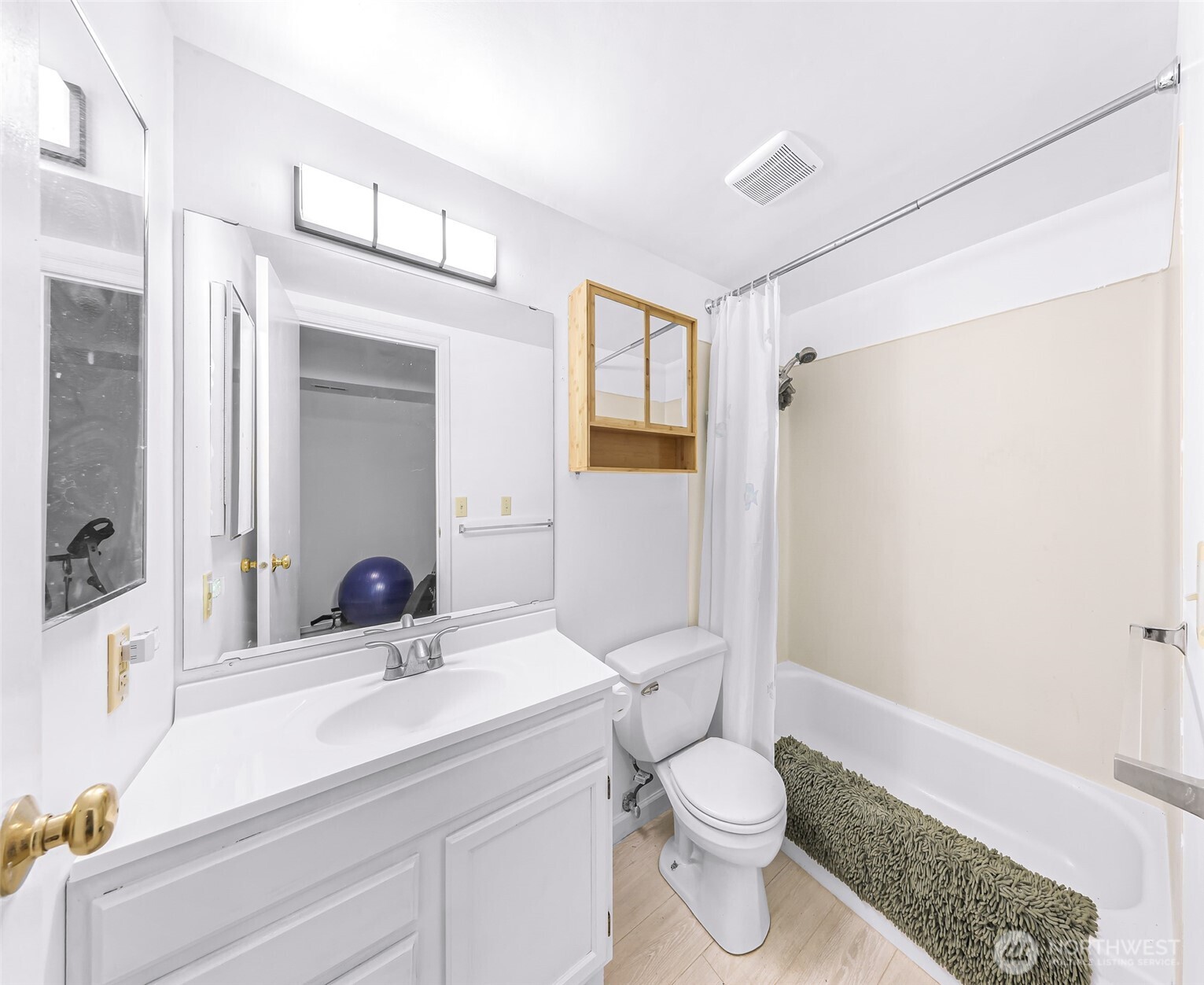 20714 NE 43rd Street , Sammamish, WA 98074