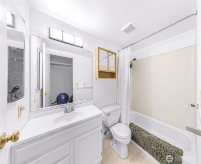 20714 NE 43rd Street , Sammamish, WA 98074 - Photo 30