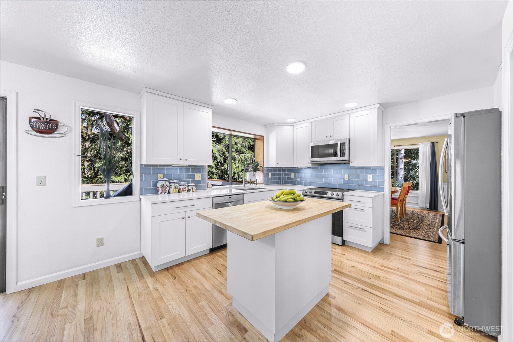 20714 NE 43rd Street , Sammamish, WA 98074