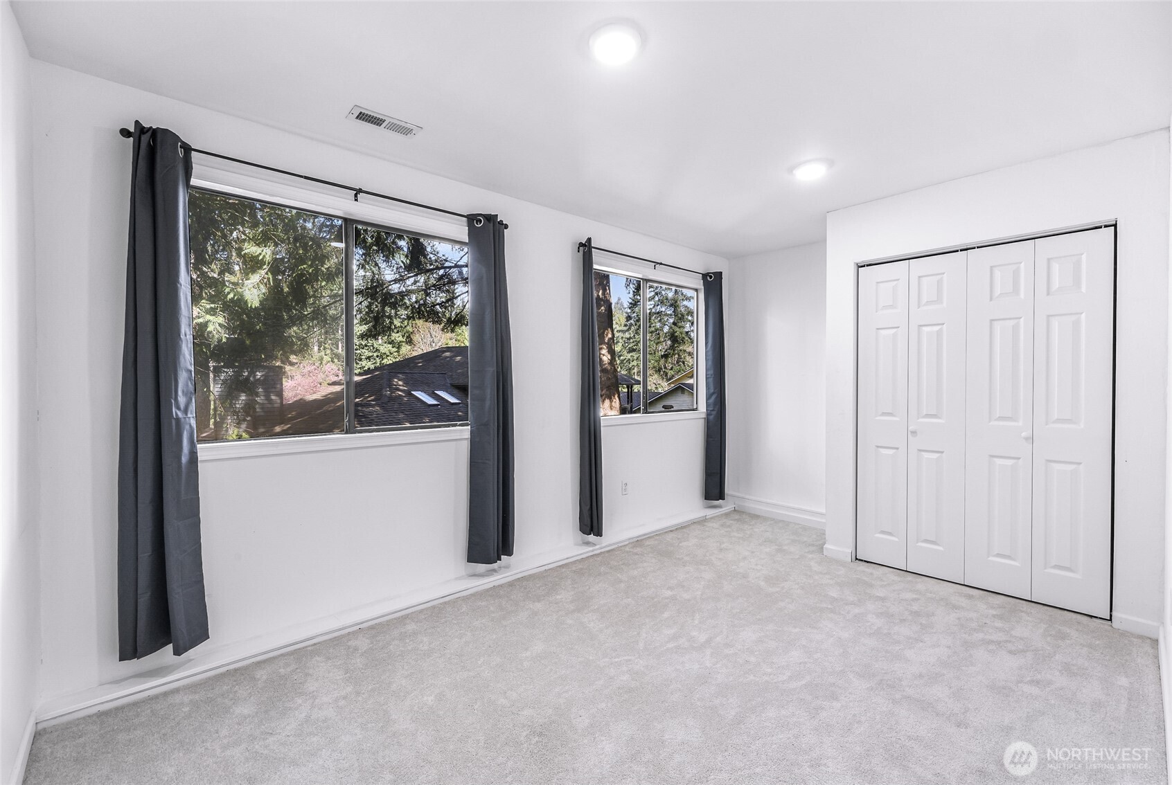 20714 NE 43rd Street , Sammamish, WA 98074