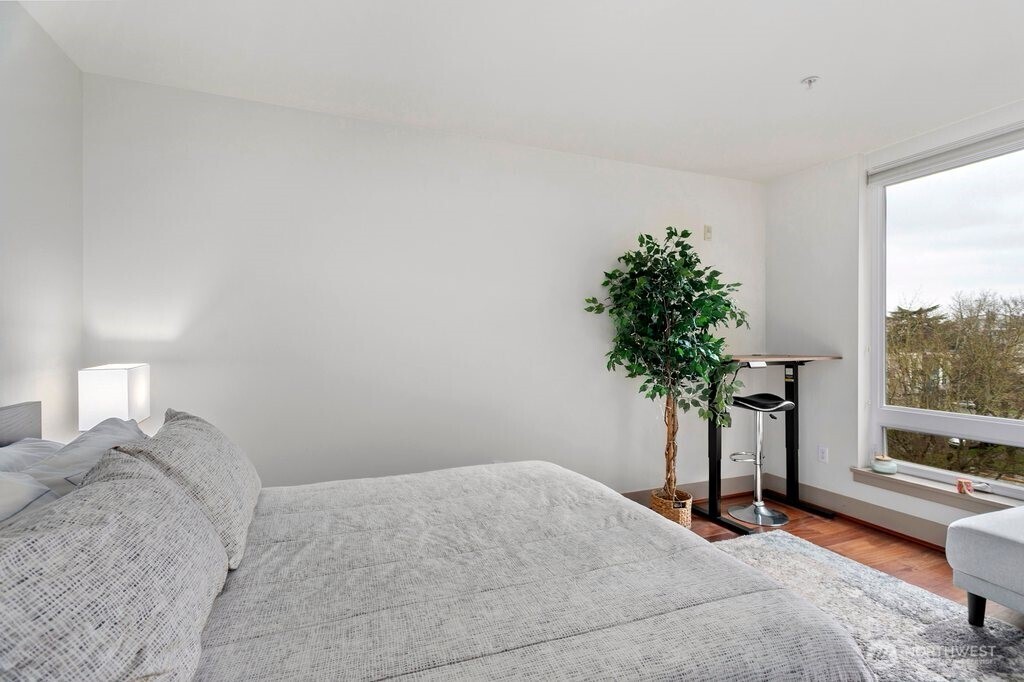 4547 8th Avenue NE #508, Seattle, WA 98105