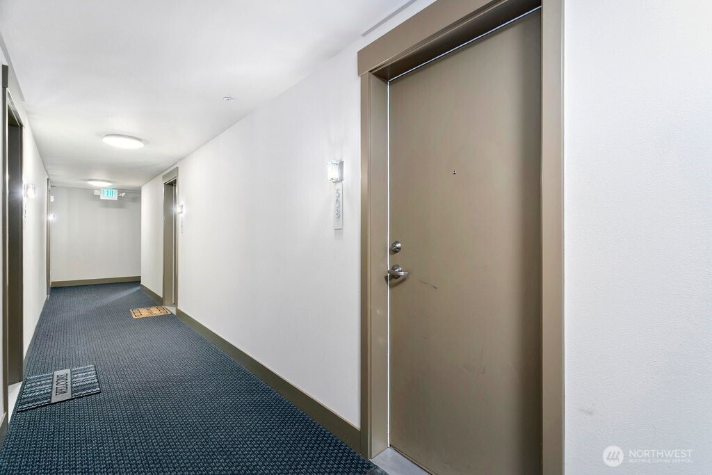 4547 8th Avenue NE #508, Seattle, WA 98105