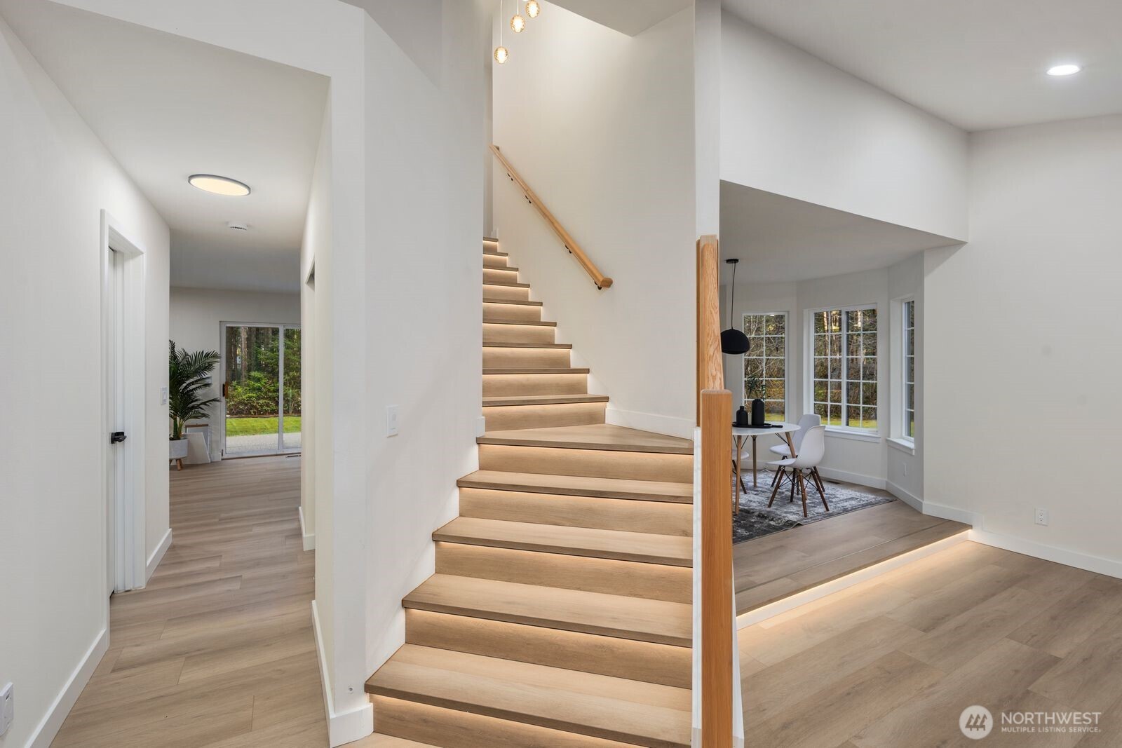 1182 SE Irish Court , Port Orchard, WA 98367-9655