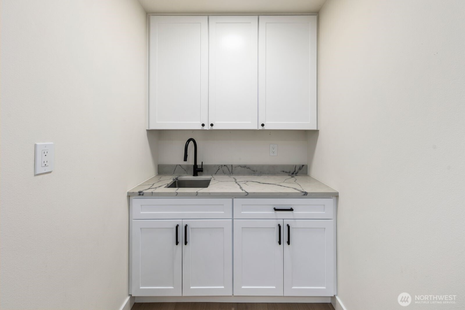 1182 SE Irish Court , Port Orchard, WA 98367-9655