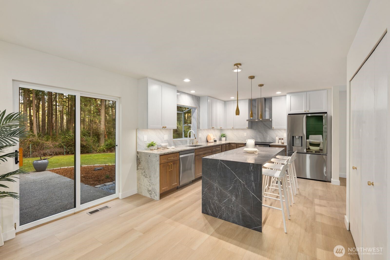 1182 SE Irish Court , Port Orchard, WA 98367-9655