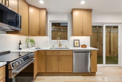 8508 1st Avenue NE, Seattle, WA 98115 - Photo 12