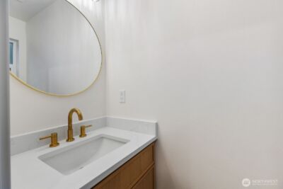 8508 1st Avenue NE, Seattle, WA 98115 - Photo 14