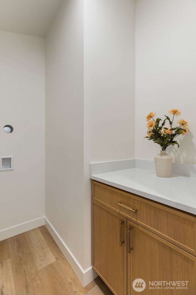 8508 1st Avenue NE, Seattle, WA 98115