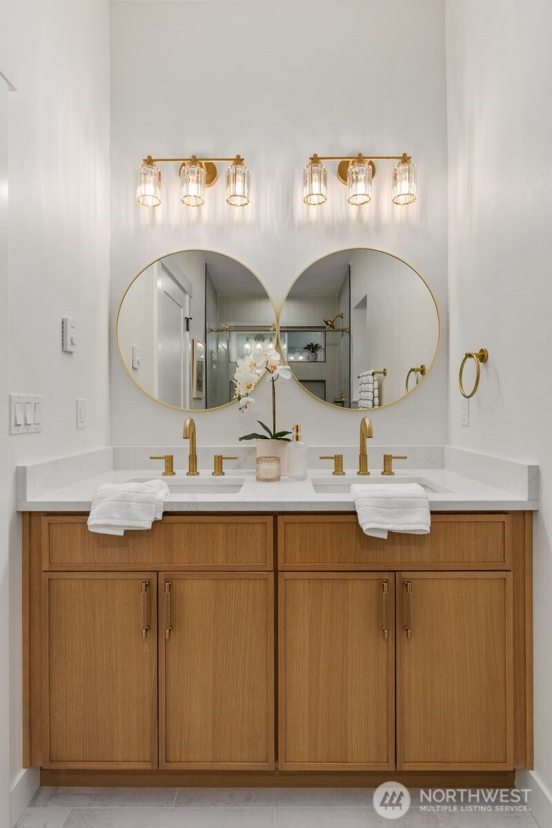 8508 1st Avenue NE, Seattle, WA 98115