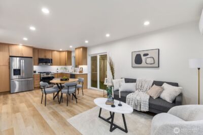 8508 1st Avenue NE, Seattle, WA 98115 - Photo 3