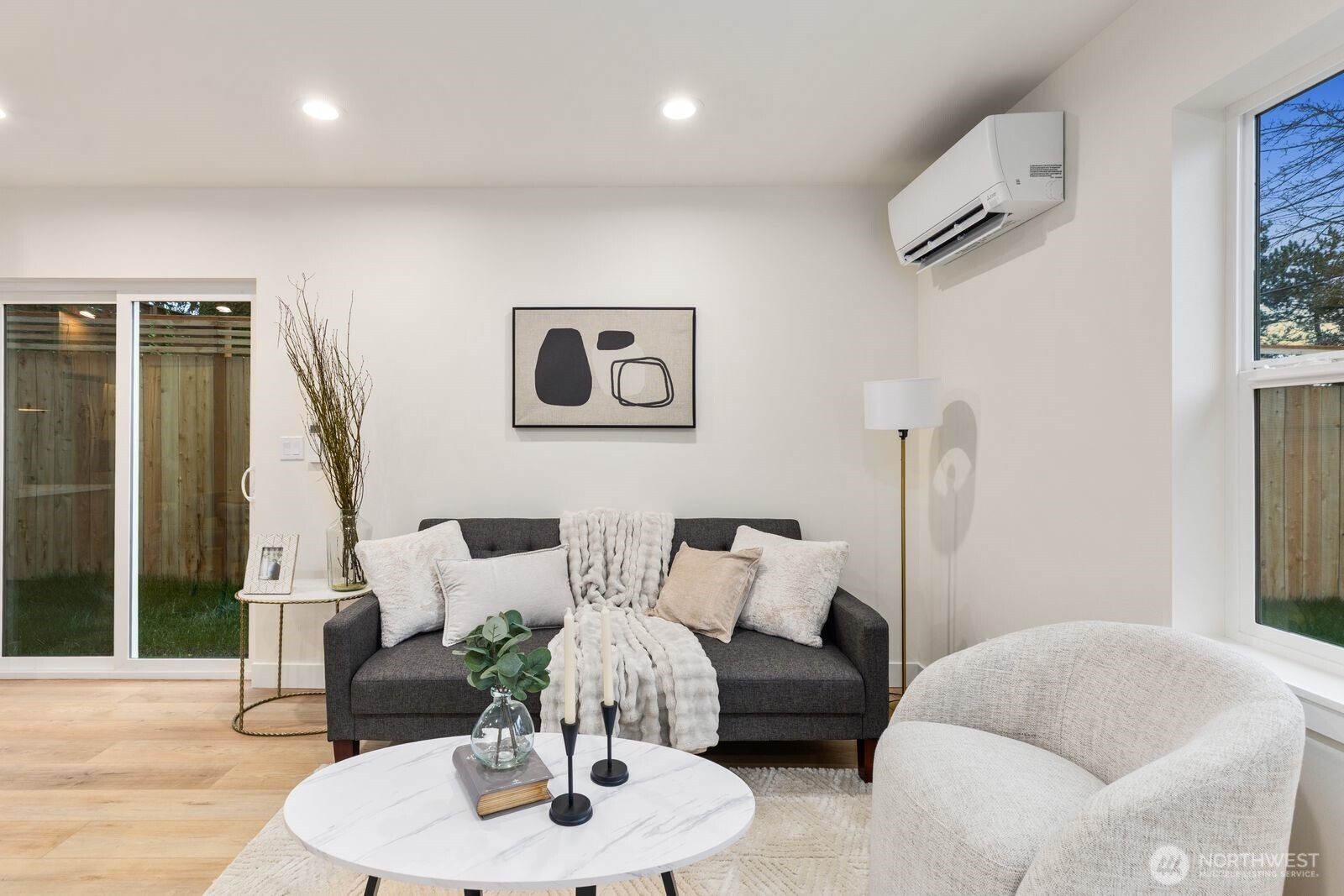 8508 1st Avenue NE, Seattle, WA 98115