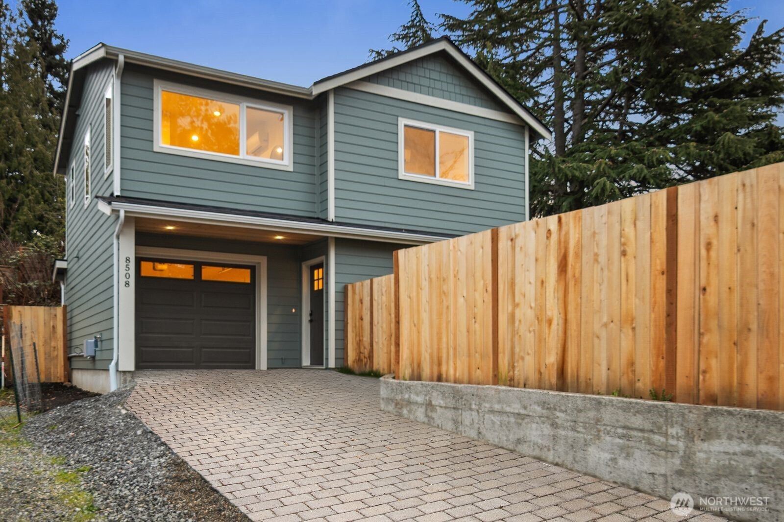 8508 1st Avenue NE, Seattle, WA 98115