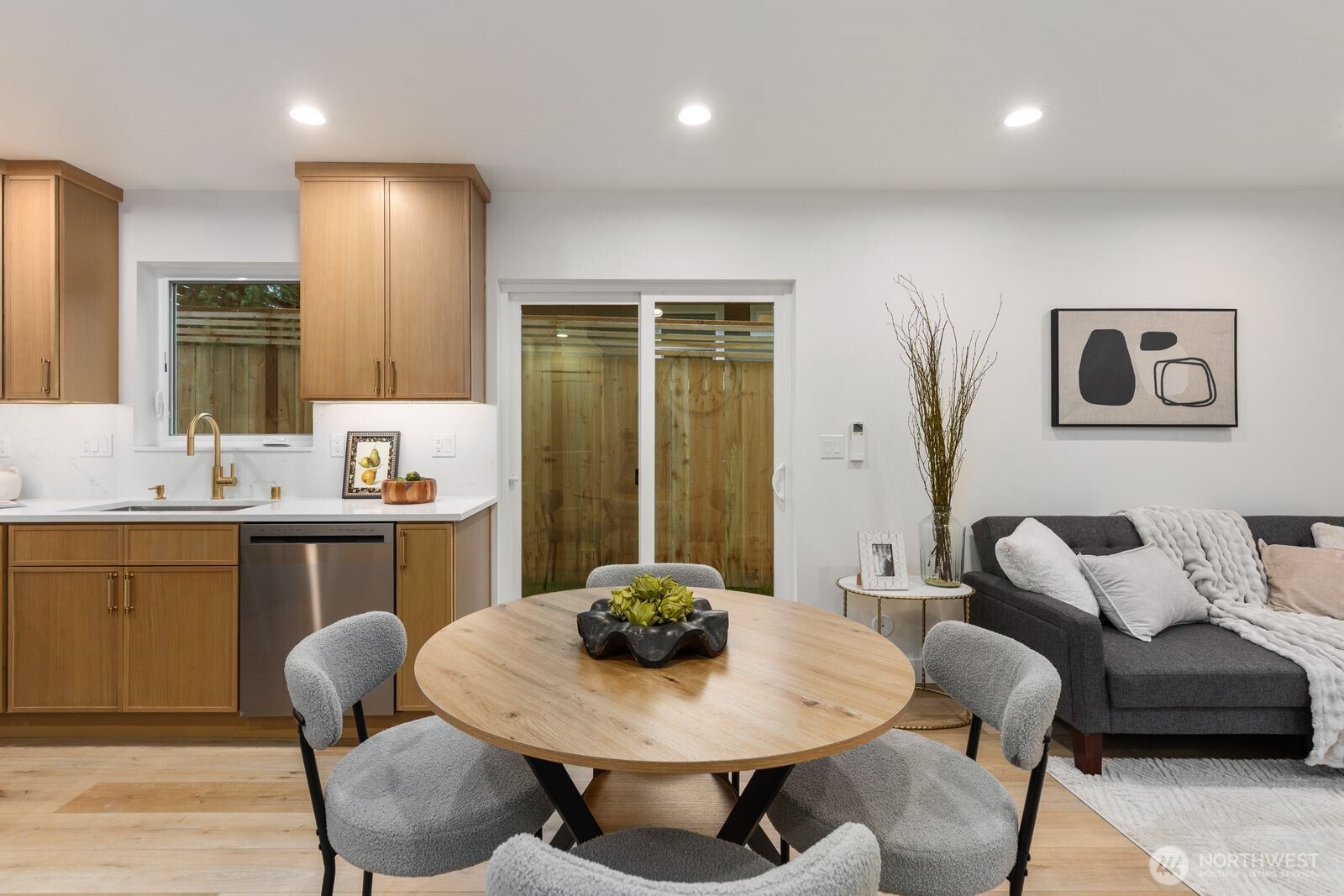 8508 1st Avenue NE, Seattle, WA 98115