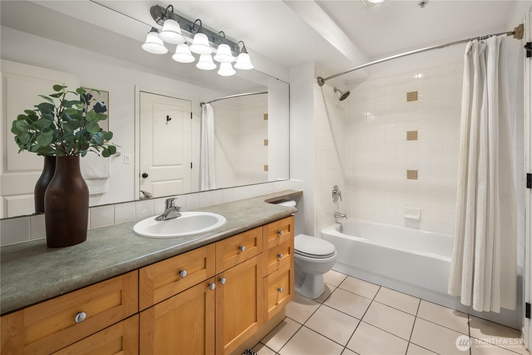 1519 NW 57th Street , Seattle, WA 98107