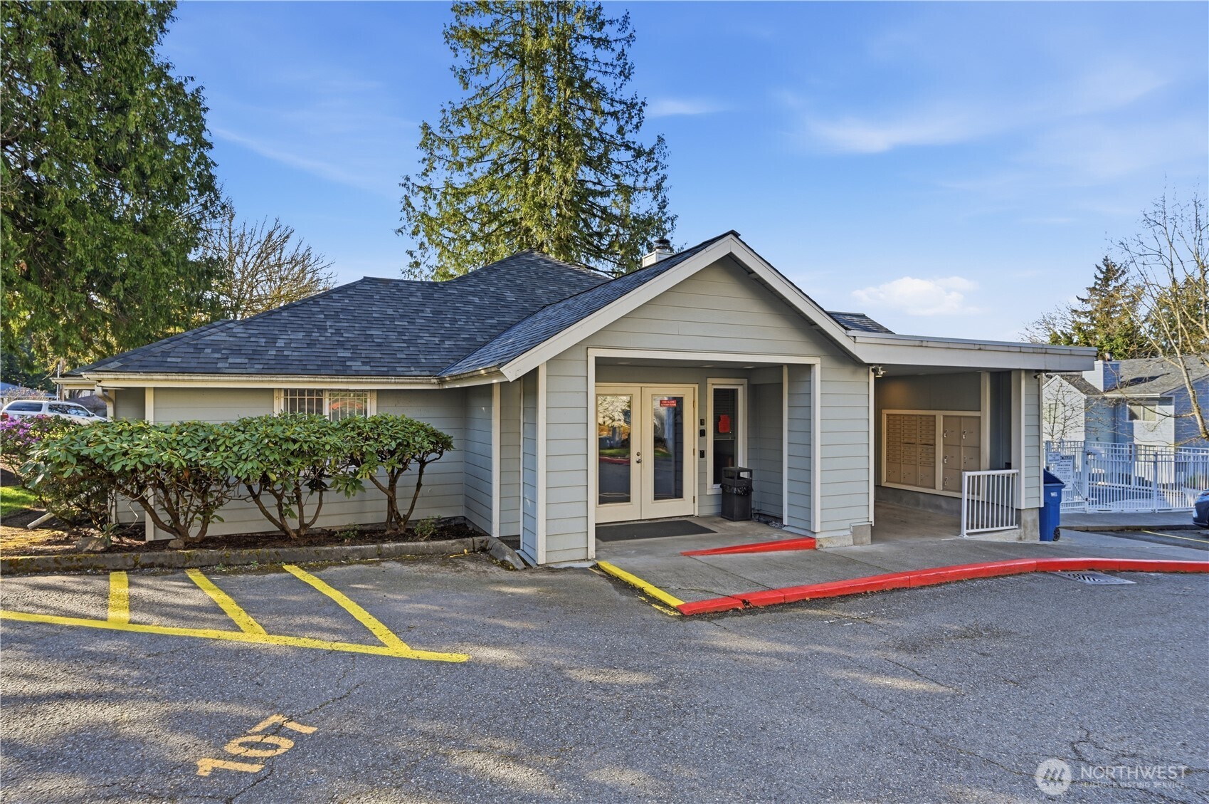 975 NE Aberdeen Ave #F308, Renton, WA 98056