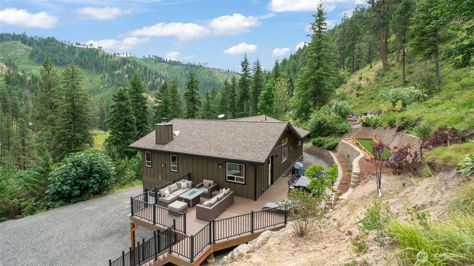 8816 Derby Canyon Road , Peshastin, WA 98847