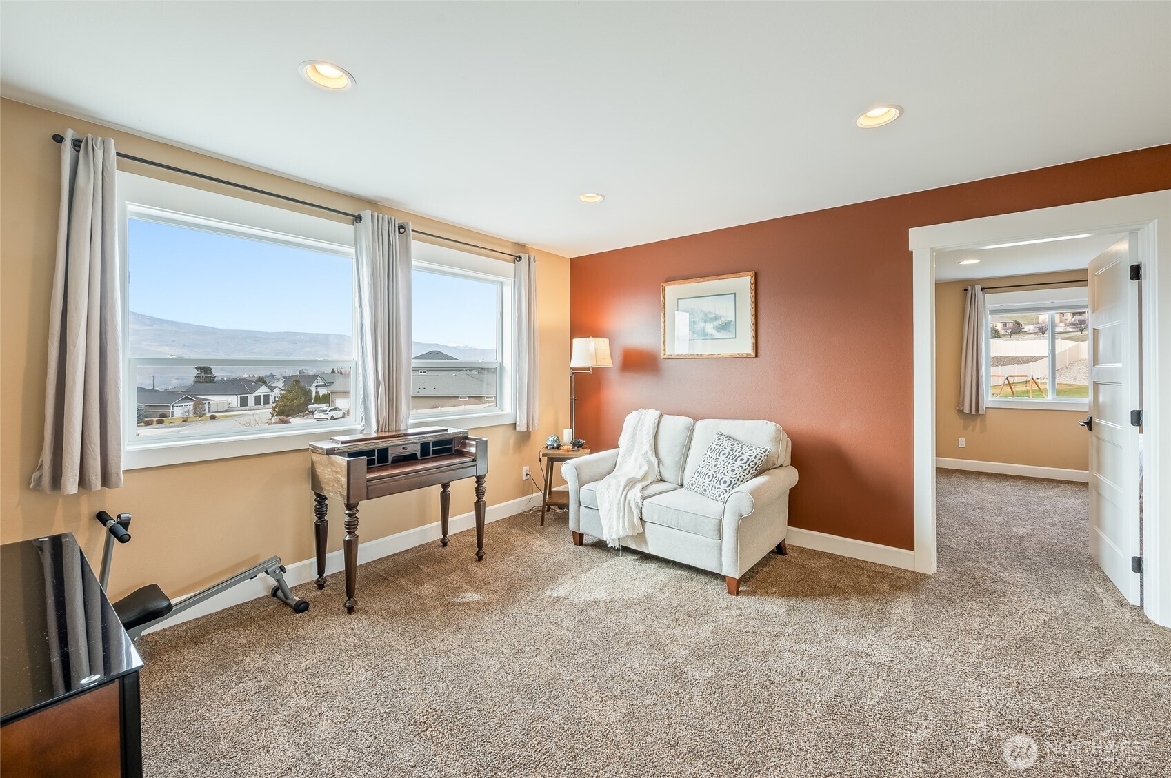 852 Sage Crest Drive , Wenatchee, WA 98801