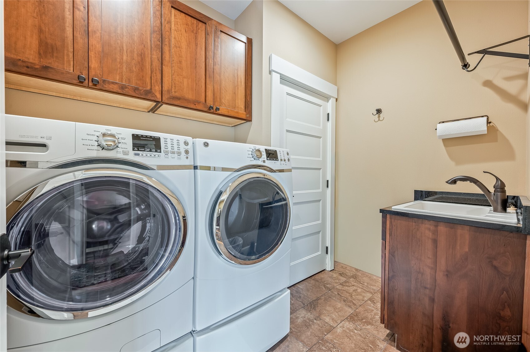 852 Sage Crest Drive , Wenatchee, WA 98801