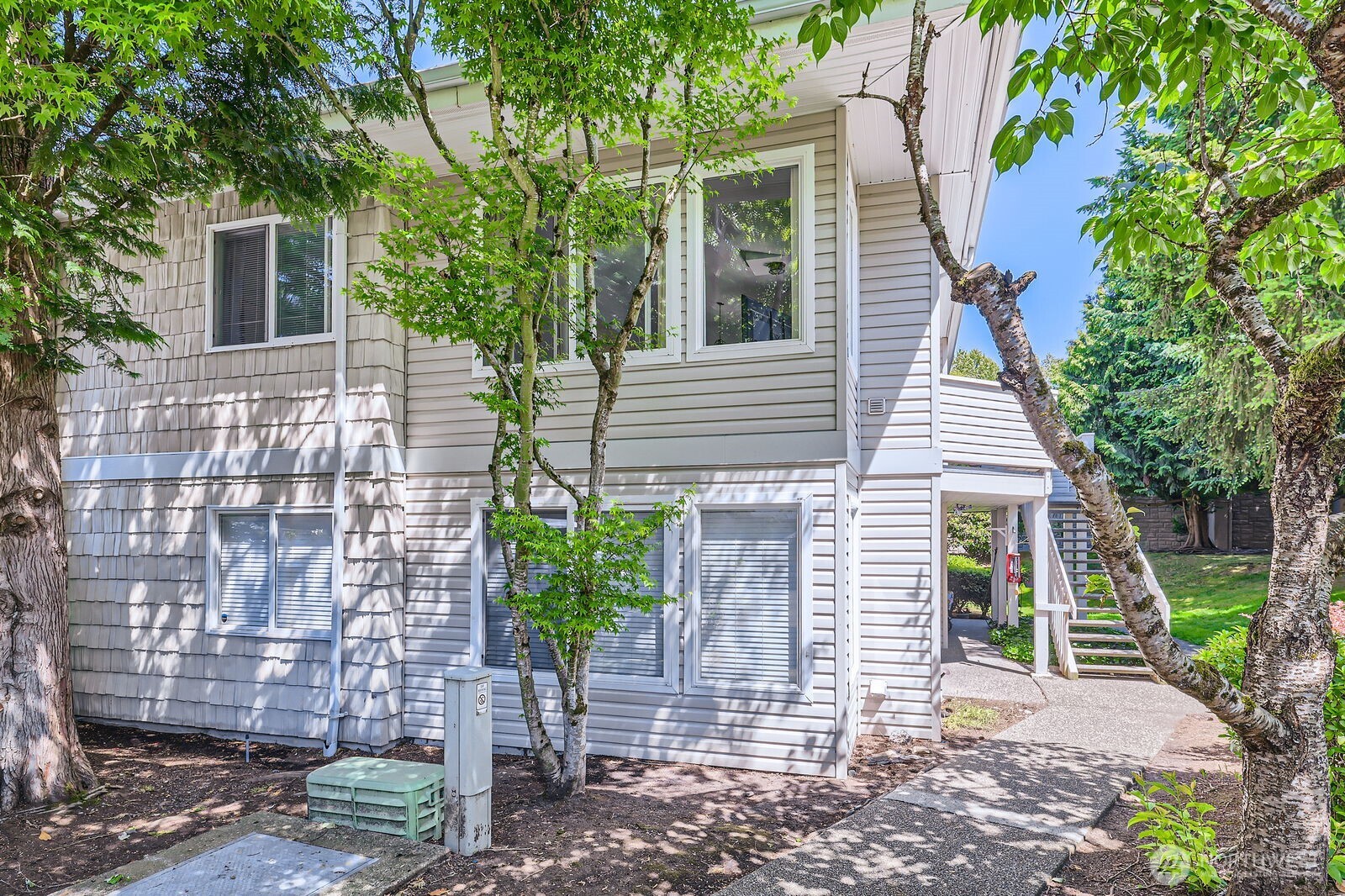 9210 Market Place #F202, Lake Stevens, WA 98258