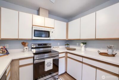 9210 Market Place #F202, Lake Stevens, WA 98258 - Photo 2