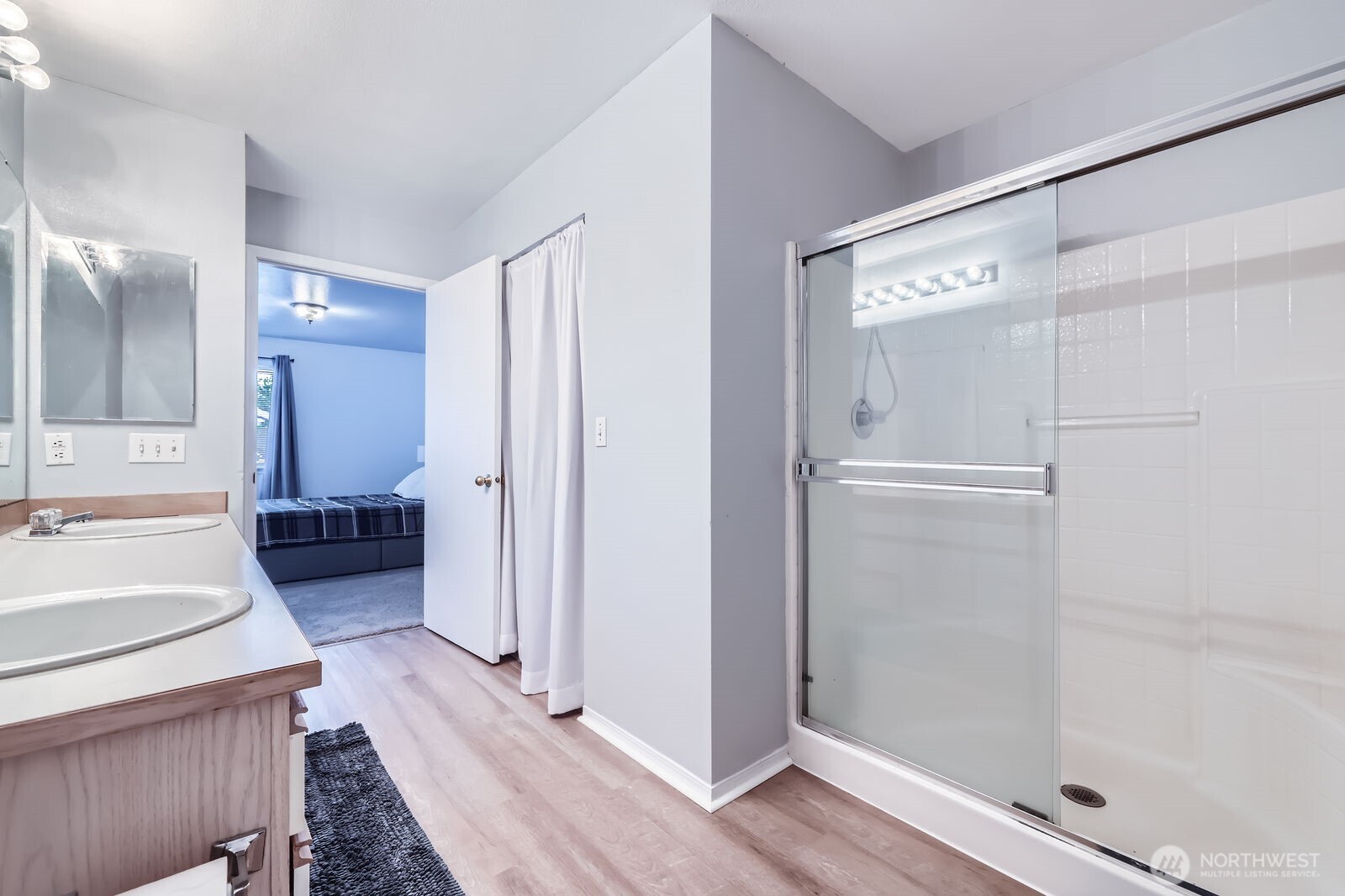 9210 Market Place #F202, Lake Stevens, WA 98258