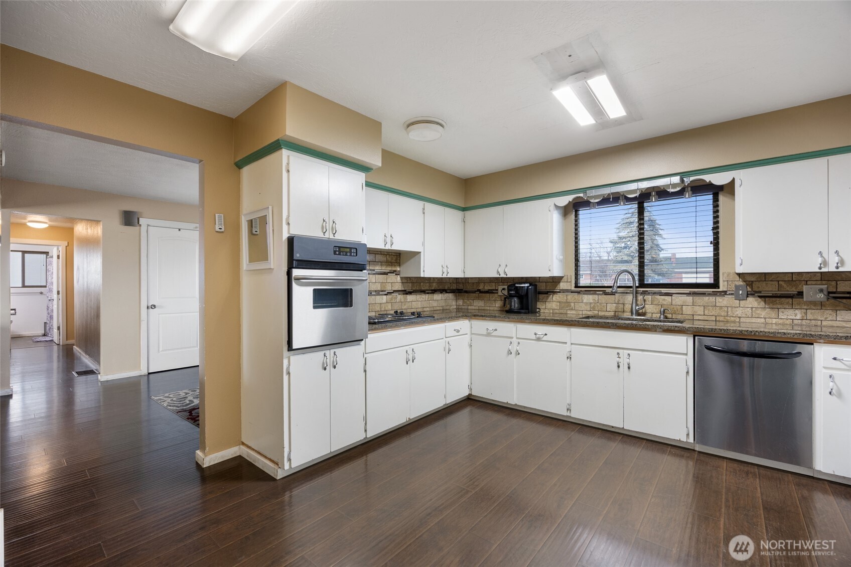 8507 NE Hillcrest Drive , Moses Lake, WA 98837