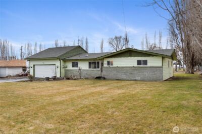8507 NE Hillcrest Drive , Moses Lake, WA 98837 - Photo 2