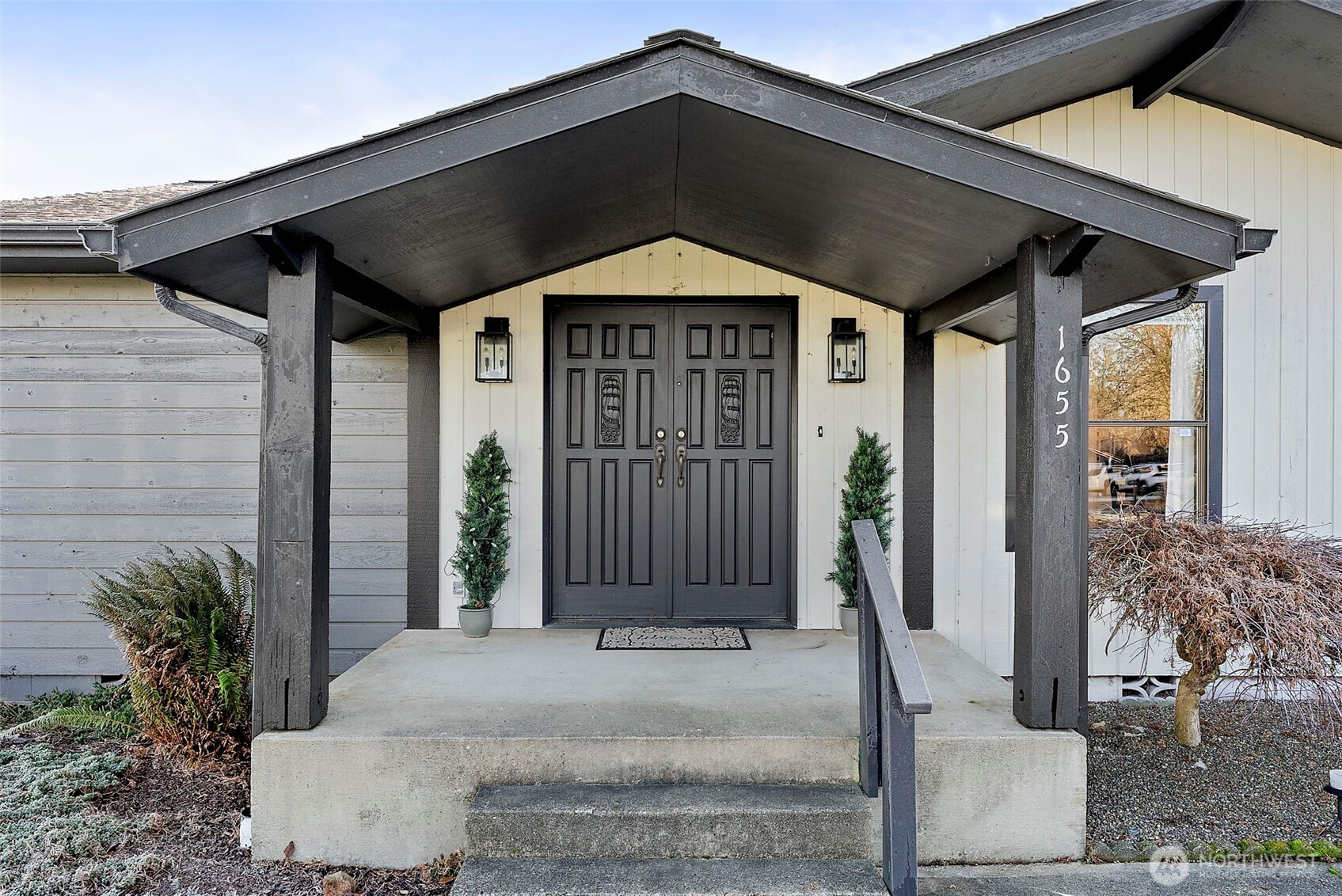 1655 Wheaton Street , Raymond, WA 98577