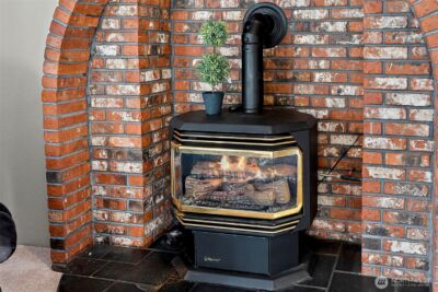 1655 Wheaton Street , Raymond, WA 98577 - Photo 13