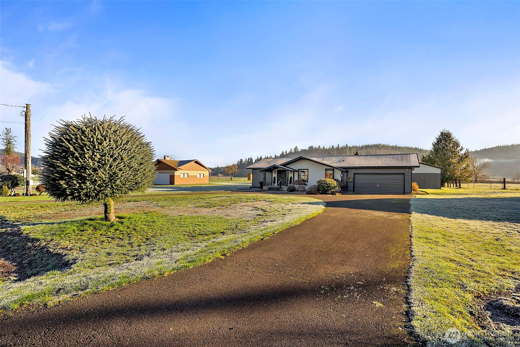 1655 Wheaton Street , Raymond, WA 98577