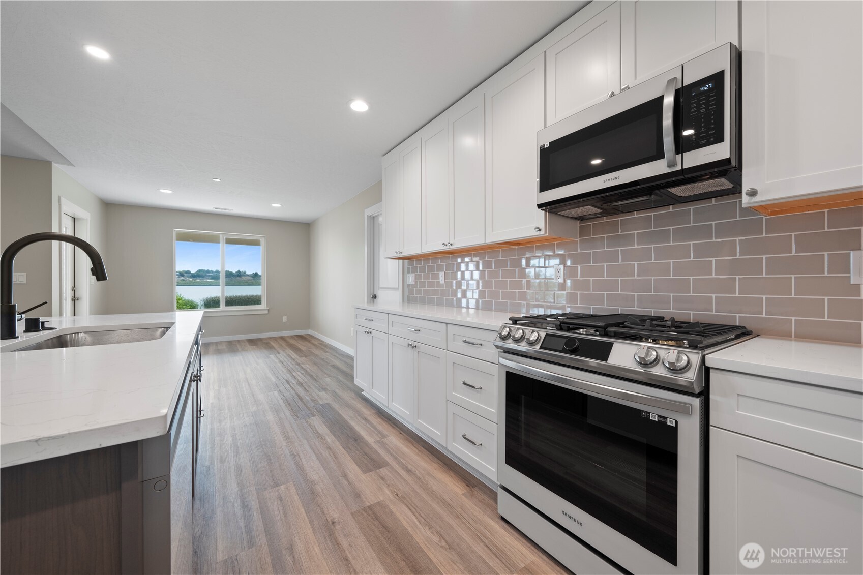 8391 Desert Greens Loop SE, Othello, WA 99344