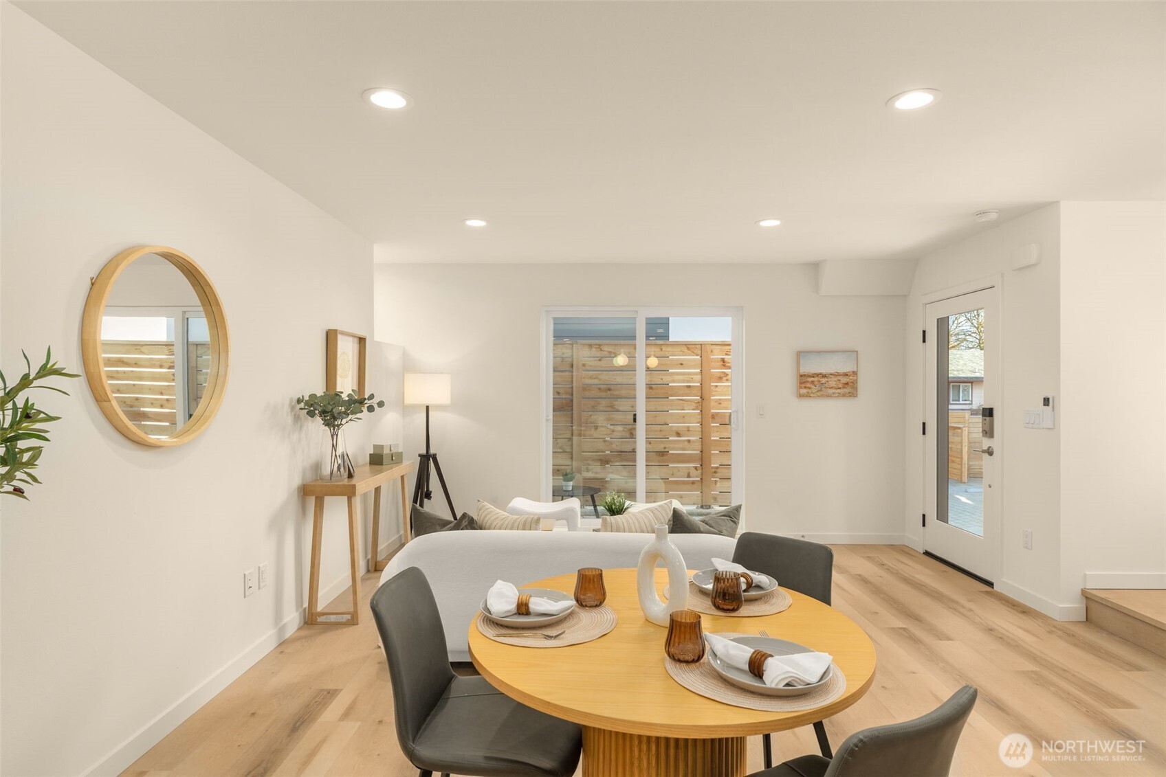 3916 S Juneau Street , Seattle, WA 98118