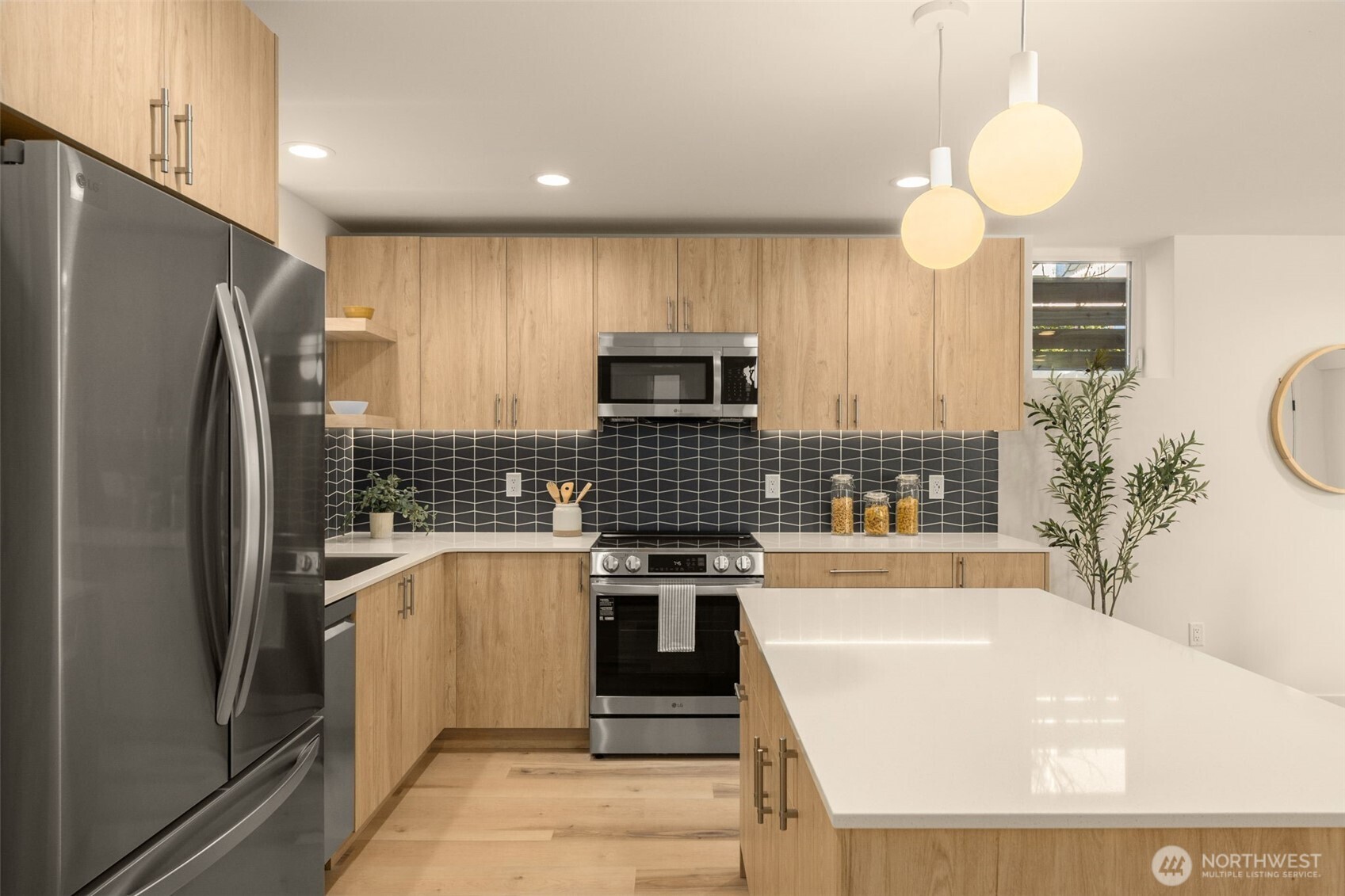 3916 S Juneau Street , Seattle, WA 98118