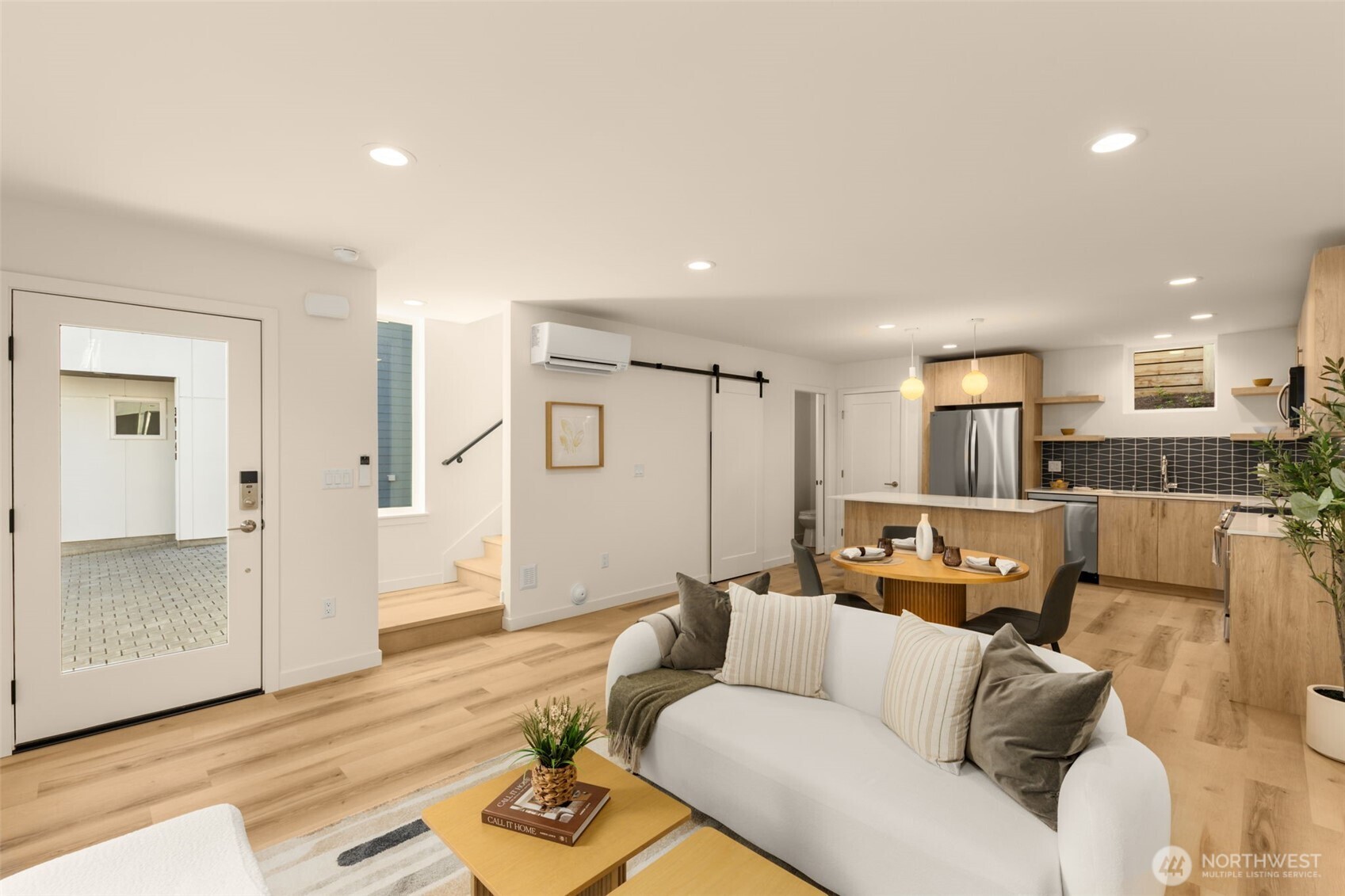 3916 S Juneau Street , Seattle, WA 98118