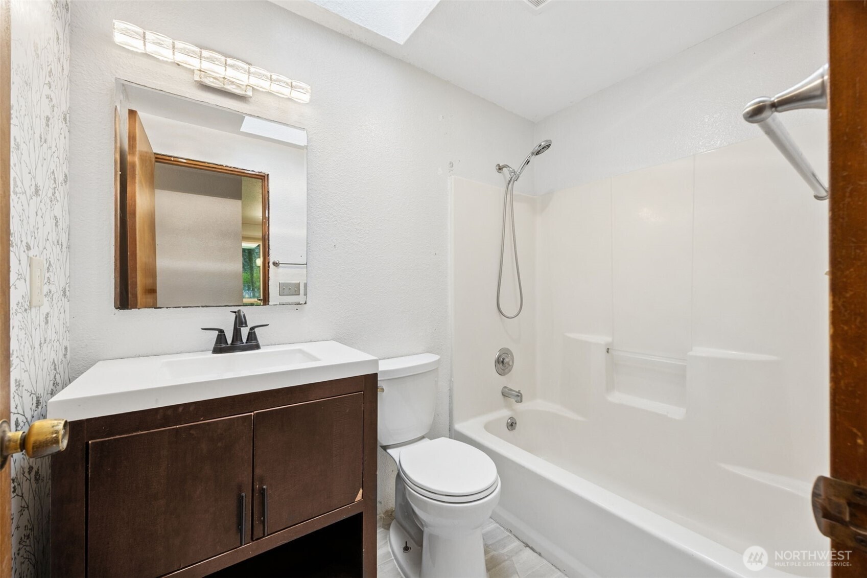 3342 Stanford Court SE, Lacey, WA 98503