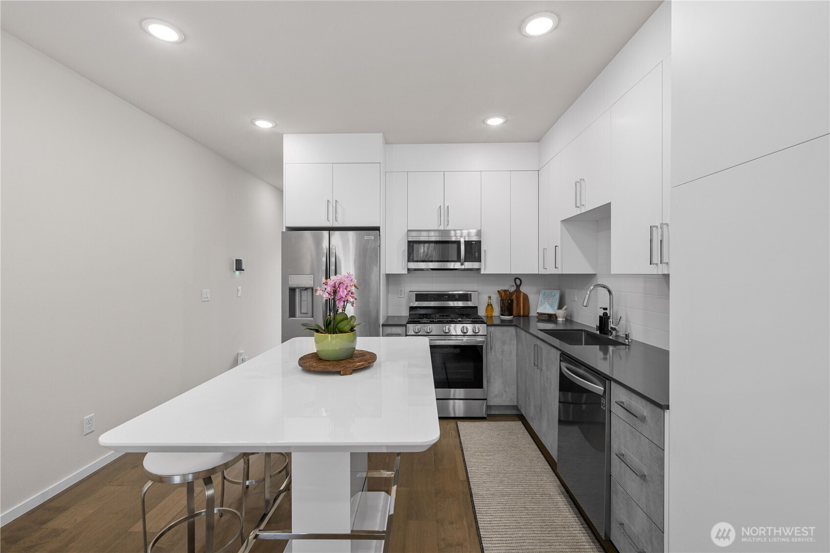 1816 15th Avenue S, Seattle, WA 98144-4214