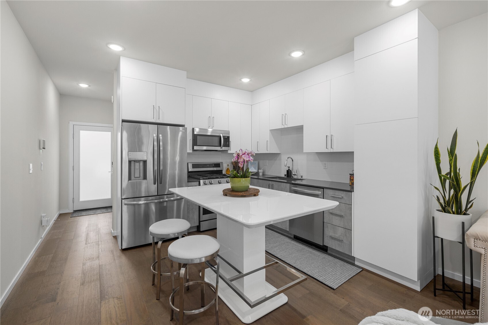 1816 15th Avenue S, Seattle, WA 98144-4214